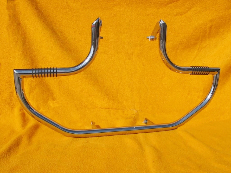 Padací rám přední Suzuki M 800 rok 2005-09 s předkopy