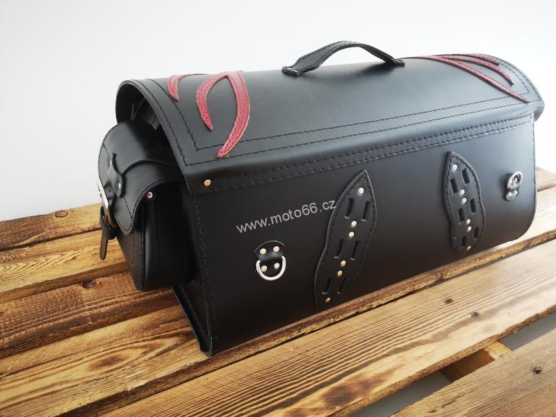 Kožený kufr - válec na chopper 55cm typ 22A Flame